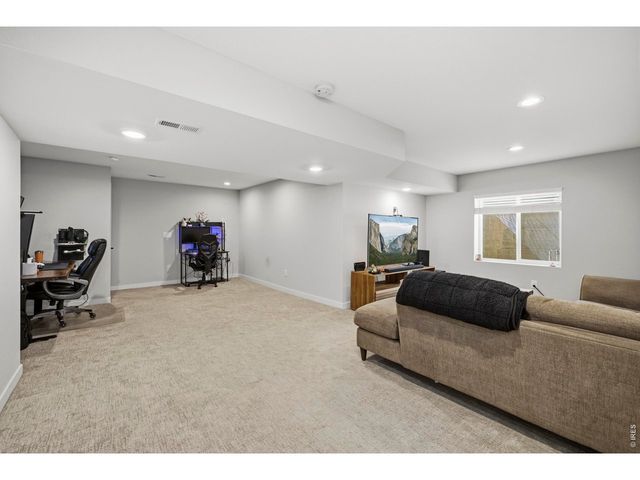 6399 Verna Ct, Timnath, CO 80547