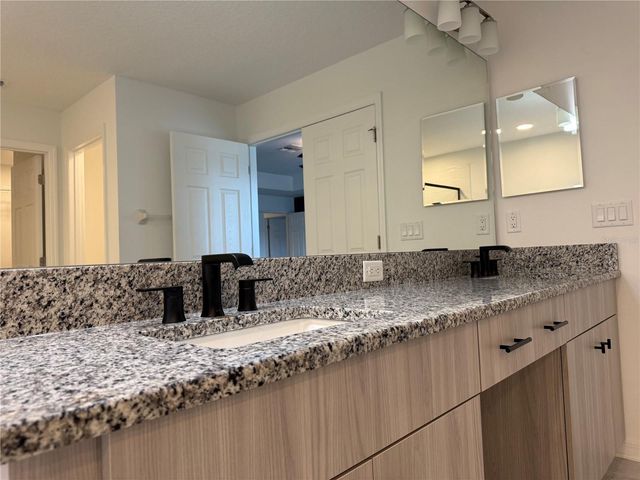 33263 SYCAMORE LEAF DRIVE, Wesley Chapel, FL 33545