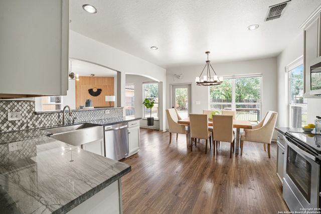 1331 Pinnacle, San Antonio, TX 78260