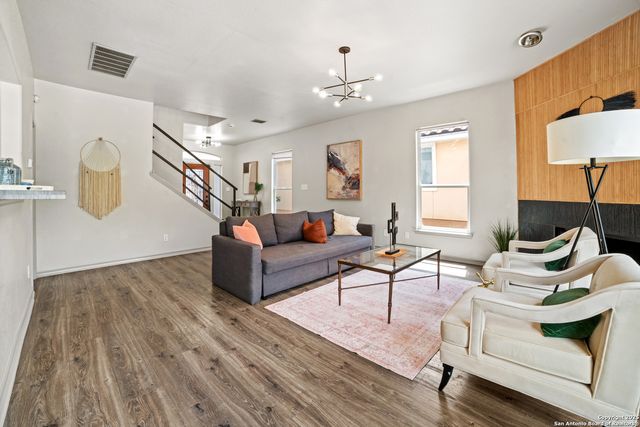 1331 Pinnacle, San Antonio, TX 78260