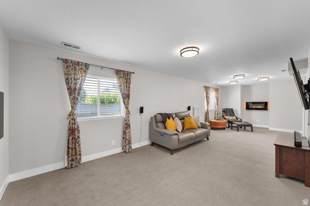 8328 S PLUM CREEK CIR, West Jordan, UT 84088