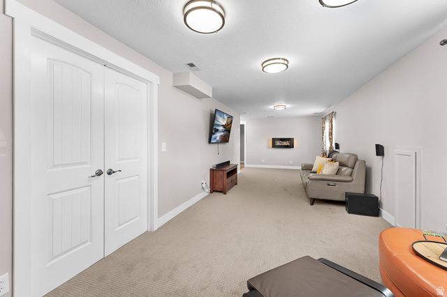 8328 S PLUM CREEK CIR, West Jordan, UT 84088