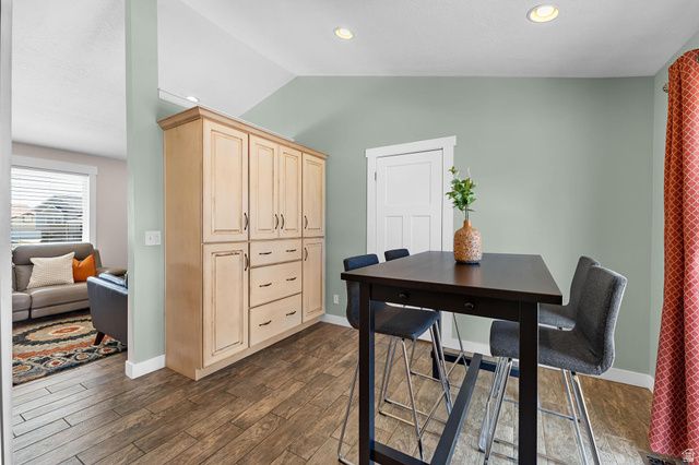 8328 S PLUM CREEK CIR, West Jordan, UT 84088