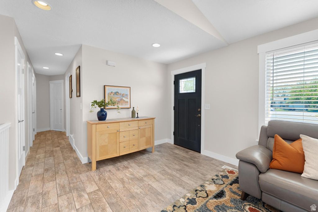 Image 3 of property listing at 8328 S PLUM CREEK CIR, West Jordan, UT 84088