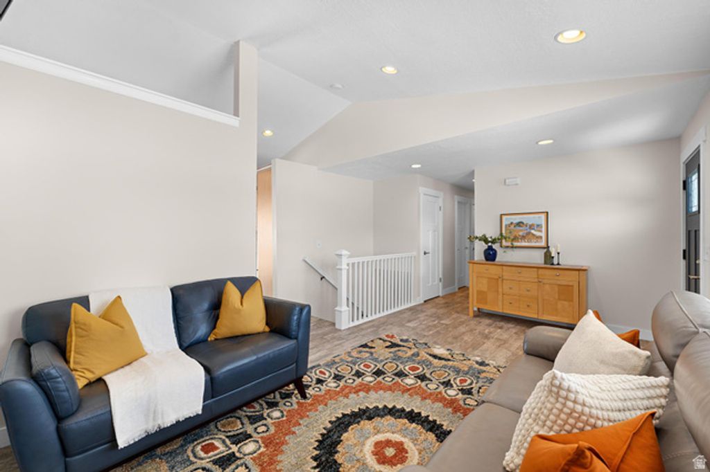 Image 6 of property listing at 8328 S PLUM CREEK CIR, West Jordan, UT 84088