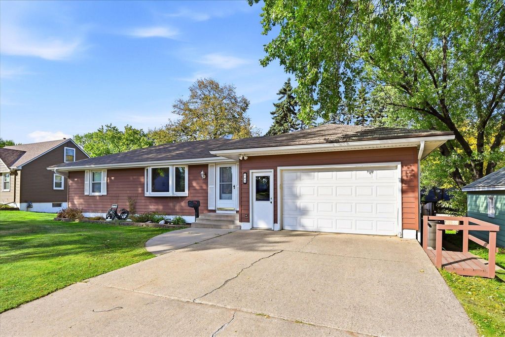 149 49th Avenue NE, Fridley, MN 55421 — exterior