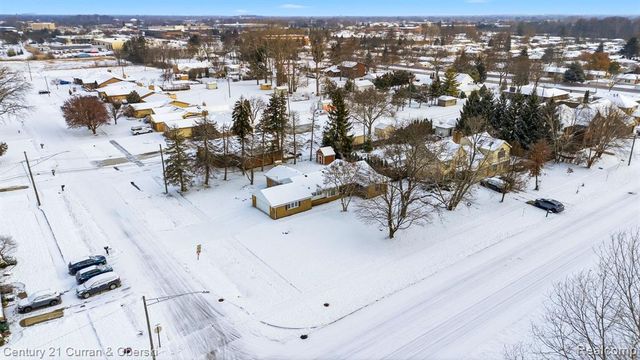 17980 Superior Street, Southgate, MI 48195