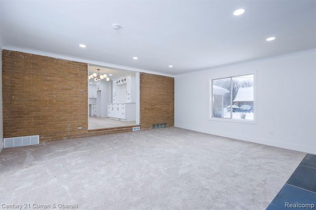 17980 Superior Street, Southgate, MI 48195