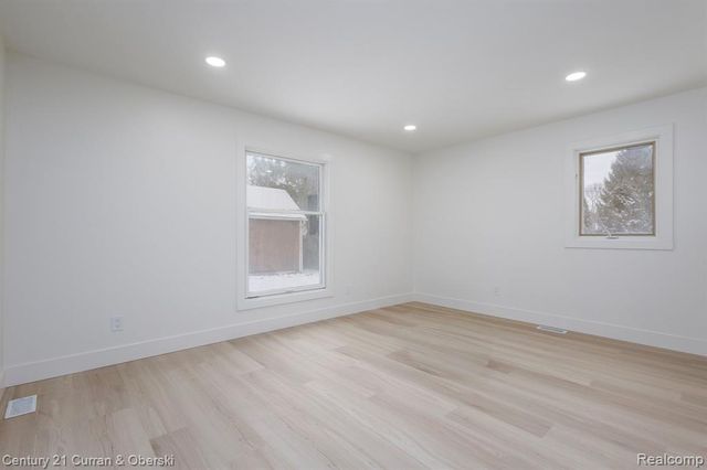 17980 Superior Street, Southgate, MI 48195