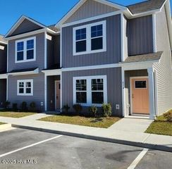 177 Loren Road, Hubert, NC 28539