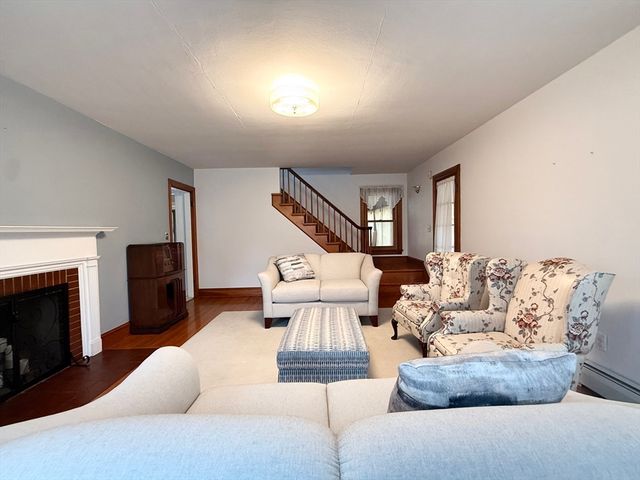 315 Holyoke Road, Westfield, MA 01085