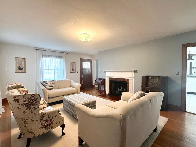 315 Holyoke Road, Westfield, MA 01085