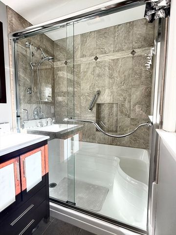 315 Holyoke Road, Westfield, MA 01085