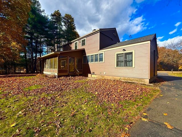 315 Holyoke Road, Westfield, MA 01085