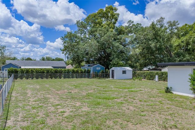 37136 MANDARIN AVENUE, Zephyrhills, FL 33541