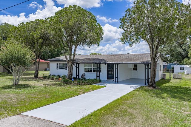 37136 MANDARIN AVENUE, Zephyrhills, FL 33541
