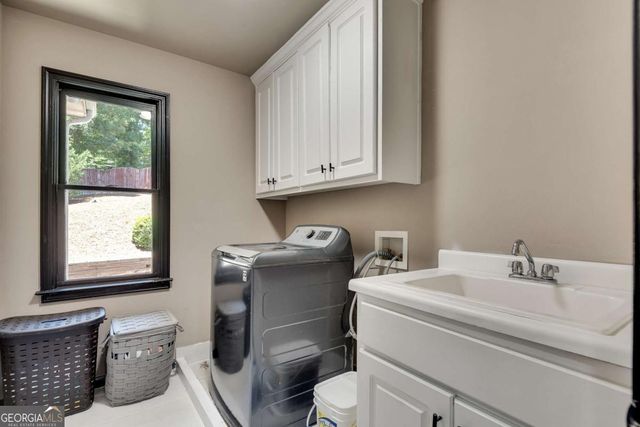 1370 Boomer Circle, Suwanee, GA 30024
