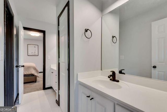 1370 Boomer Circle, Suwanee, GA 30024