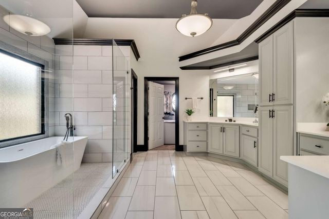 1370 Boomer Circle, Suwanee, GA 30024