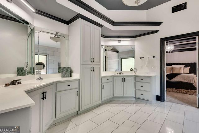 1370 Boomer Circle, Suwanee, GA 30024