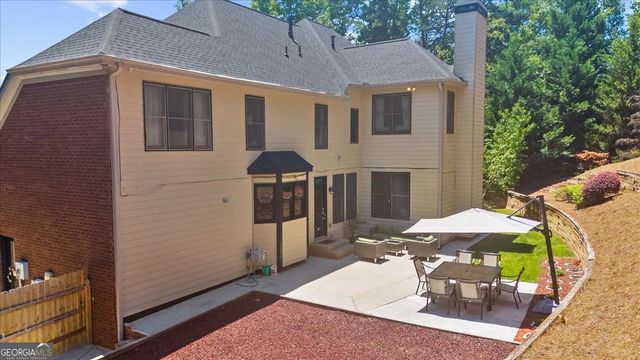 1370 Boomer Circle, Suwanee, GA 30024