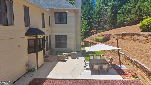 1370 Boomer Circle, Suwanee, GA 30024