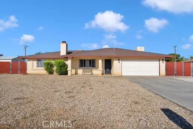 12320 Waynoka, Apple Valley, CA 92308