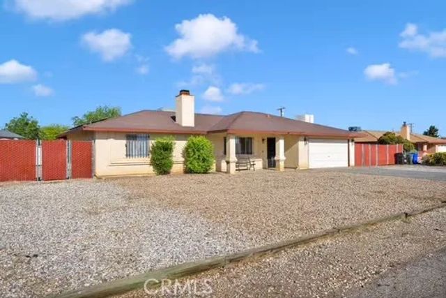 12320 Waynoka, Apple Valley, CA 92308