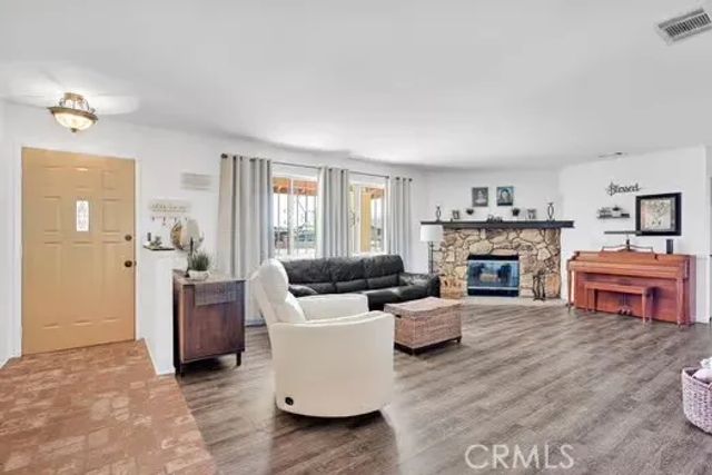 12320 Waynoka, Apple Valley, CA 92308