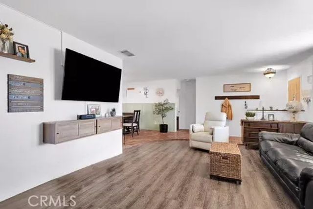 12320 Waynoka, Apple Valley, CA 92308