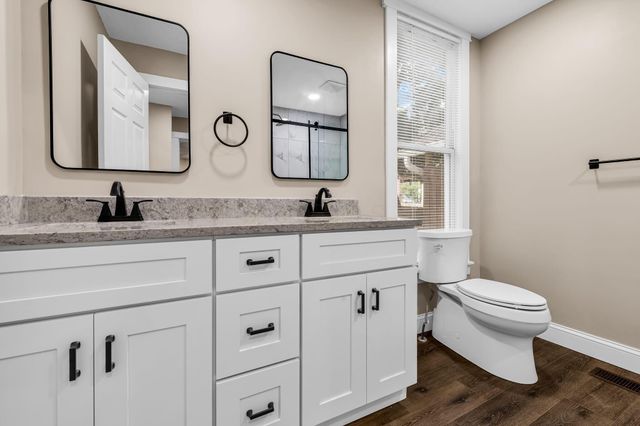 448 W William Street, Delaware, OH 43015
