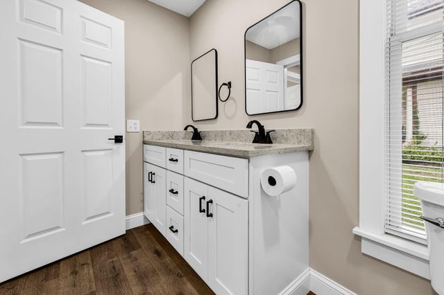 448 W William Street, Delaware, OH 43015