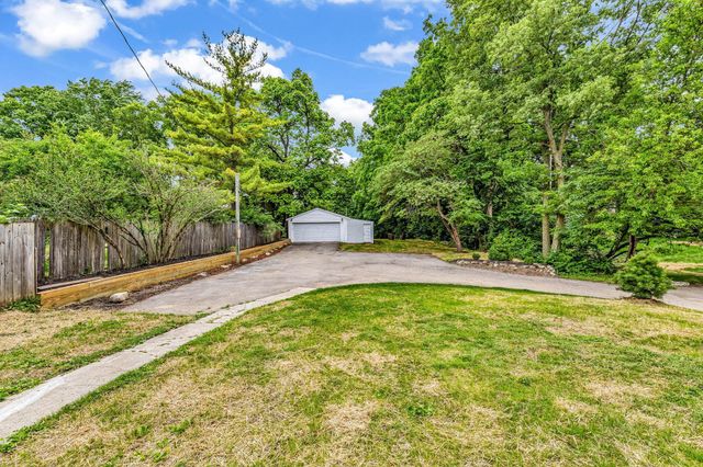 448 W William Street, Delaware, OH 43015