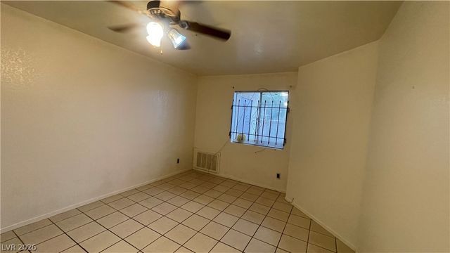3604 Di Salvo Drive 122, Las Vegas, NV 89103