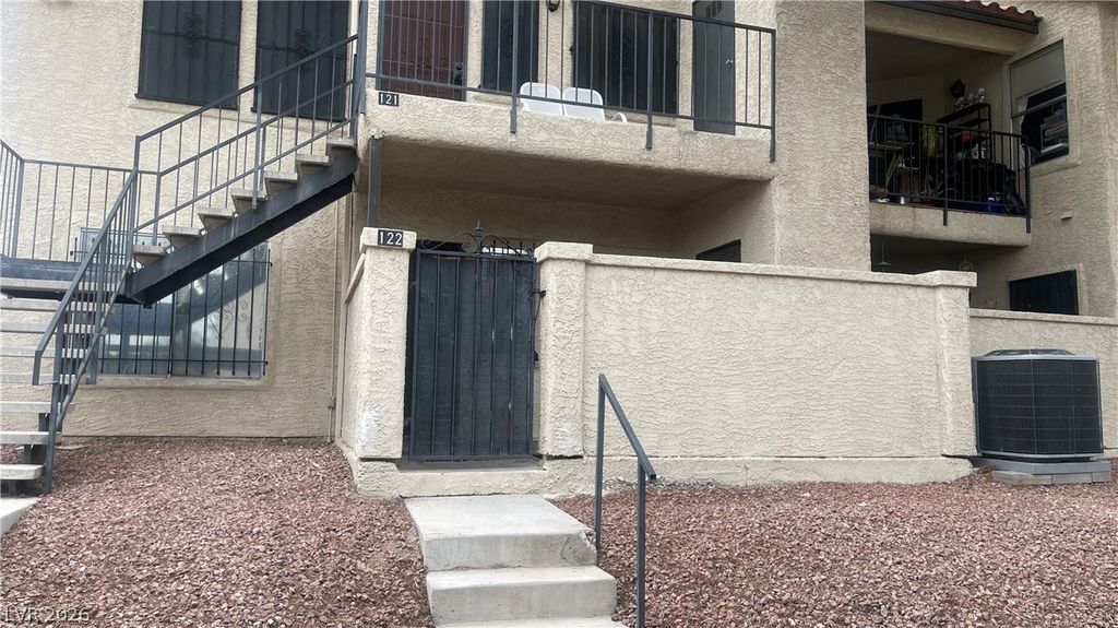 3604 Di Salvo Drive 122, Las Vegas, NV 89103