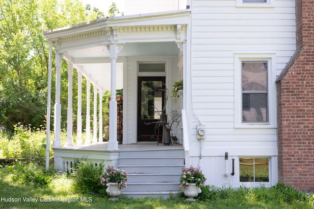 228 Main Street, Germantown, NY 12526