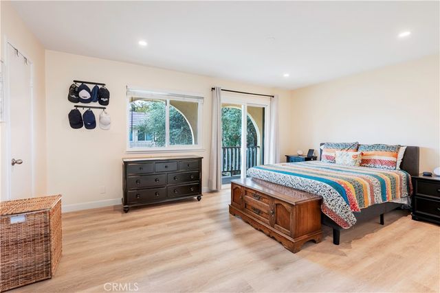 9857 Via Sonoma, Cypress, CA 90630