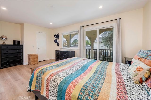 9857 Via Sonoma, Cypress, CA 90630
