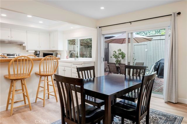9857 Via Sonoma, Cypress, CA 90630
