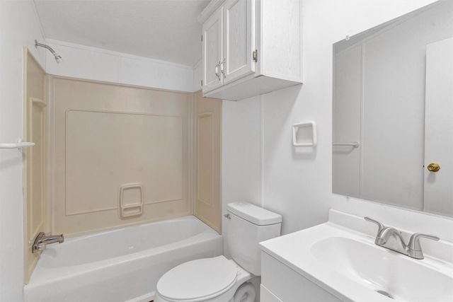 4504 E Kenwood Court, Granbury, TX 76049