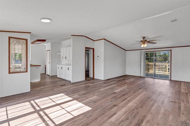 4504 E Kenwood Court, Granbury, TX 76049