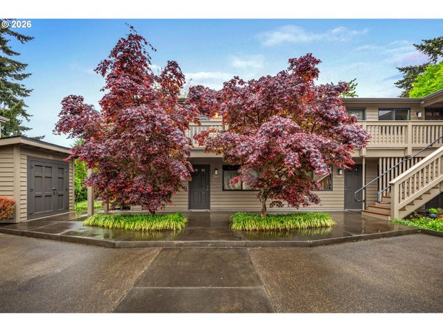 3541 Se YAMHILL St, Portland, OR 97214