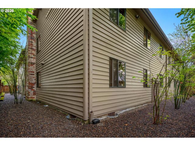 3541 Se YAMHILL St, Portland, OR 97214