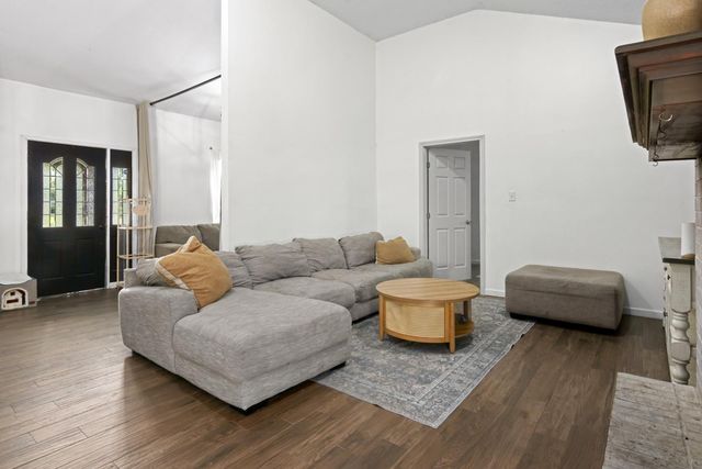 5366 Appleblossom Lane, Friendswood, TX 77546