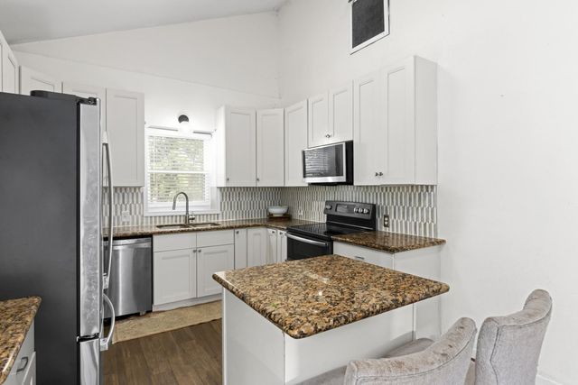 5366 Appleblossom Lane, Friendswood, TX 77546