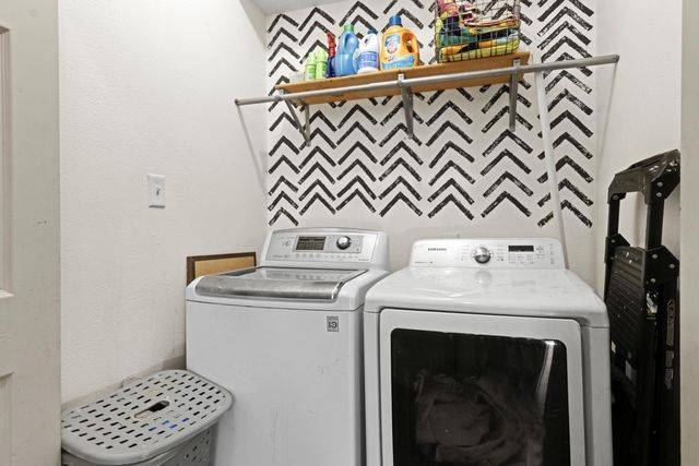 5366 Appleblossom Lane, Friendswood, TX 77546