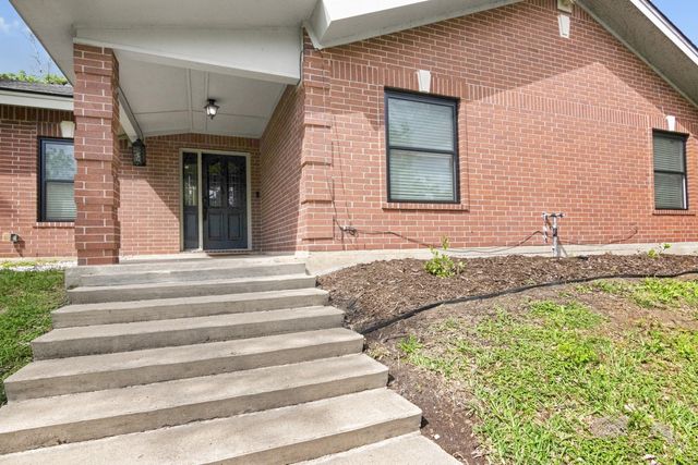 5366 Appleblossom Lane, Friendswood, TX 77546