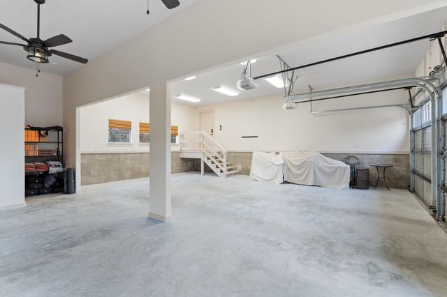 20117 Moon Dance LN, Spicewood, TX 78669