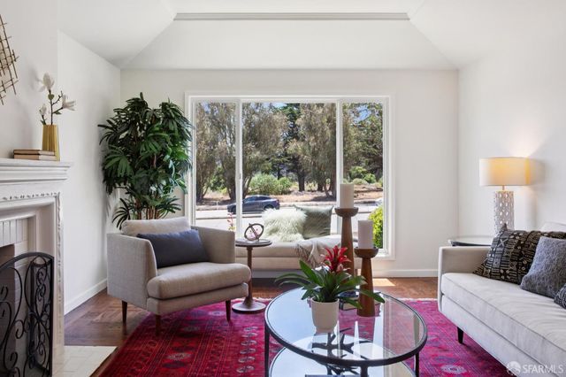 590 Gellert Drive, San Francisco, CA 94132