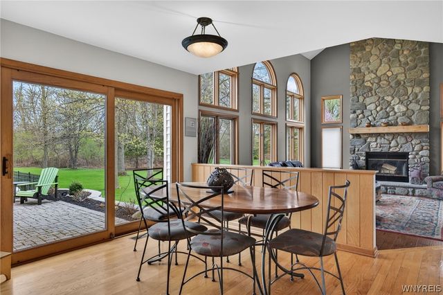 270 Woodstream Drive, Grand Island, NY 14072
